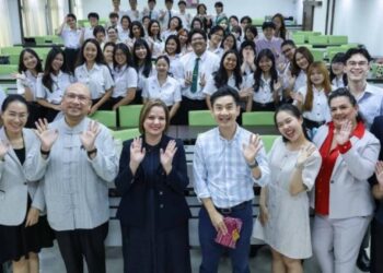 Embajada de Guatemala promueve la riqueza turística y cultural del país en universidad de Tailandia