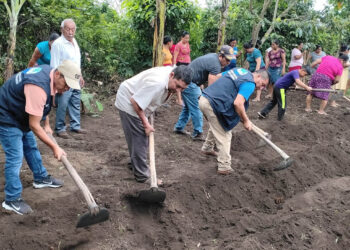 Huerto comunitario promueve prácticas agrícolas sostenibles en Escuintla