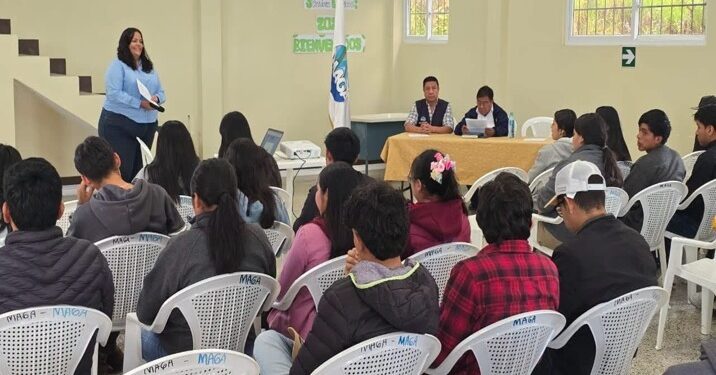 Jóvenes huehuetecos se integran al desarrollo rural mediante el Servicio Cívico