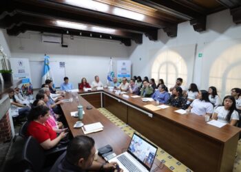 Más de 400 jóvenes inician el servicio cívico y apoyan el extensionismo rural