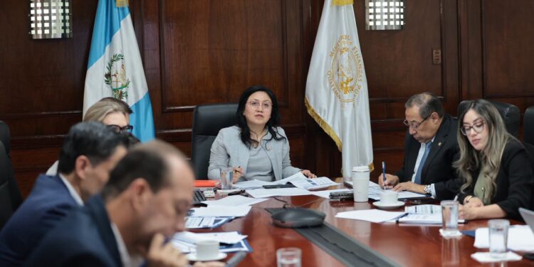 MINAPA prepara la próxima evaluación de la calificadora Fitch Ratings