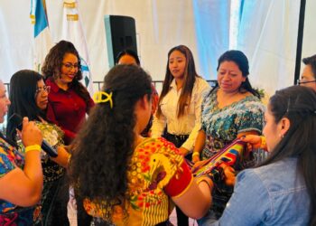 Productoras de hongo ostra fortalecen sus emprendimientos en Sololá
