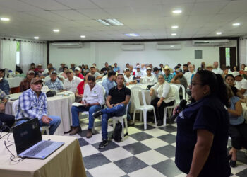 Ganaderos de Izabal conocen cómo ingresar al régimen especial del sector primario y pecuario