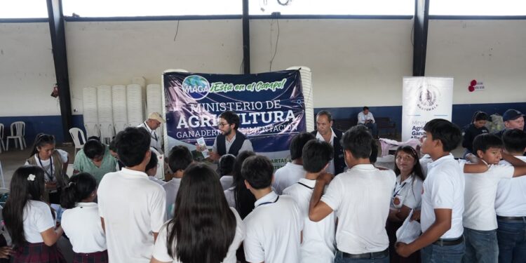 Promueven la agricultura familiar durante la ExpoCAP en Coatepeque