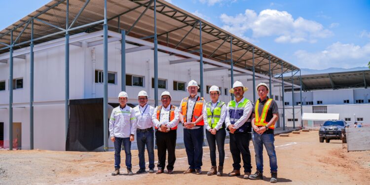 Destacan avances en la construcción del Hospital de Chiquimula e instan a población a utilizar farmacias PROAM