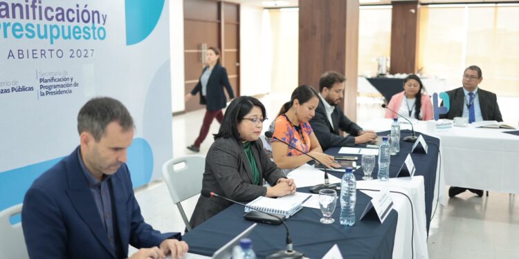Mesas de diálogo para el Presupuesto 2027 cierran con 46 propuestas