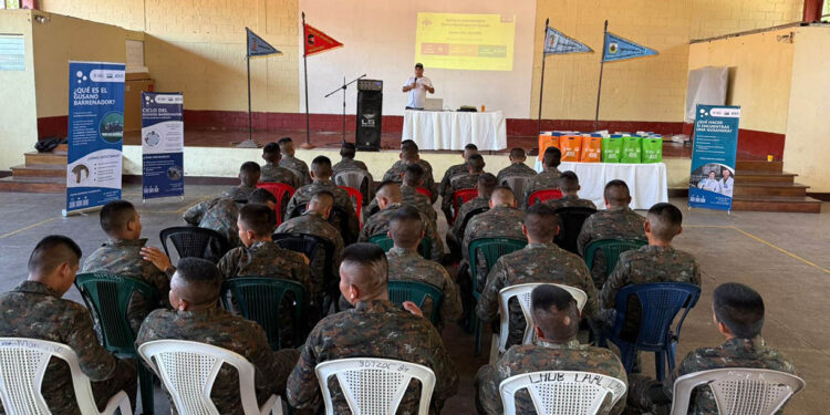 Soldados de infantería aprenden a prevenir y detectar el Gusano Barrenador