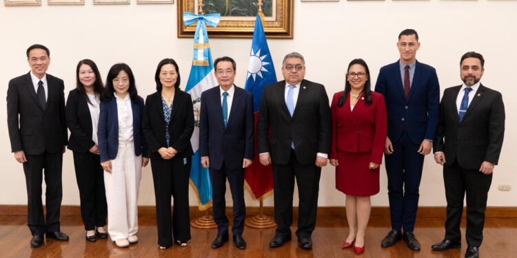 Guatemala y la República de China (Taiwán) dialogan sobre asuntos consulares, migratorios y de cooperación