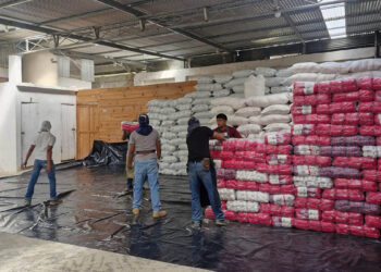 Reciben más de 15 mil raciones de alimentos para familias que participan en programa APA