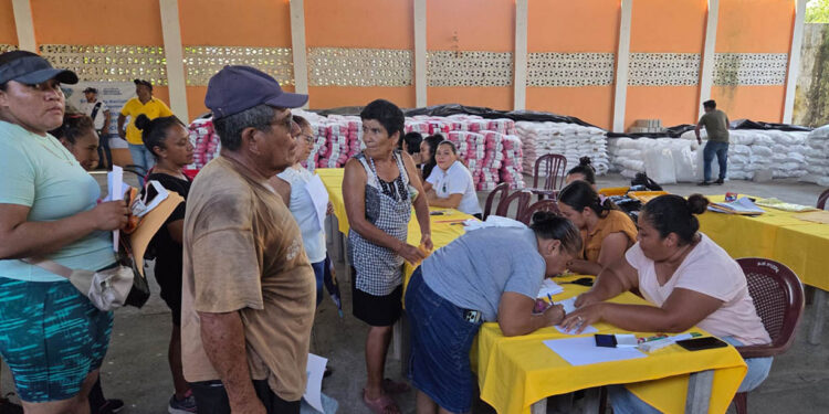 El trabajo comunitario se transforma en alimentos para miles de familias