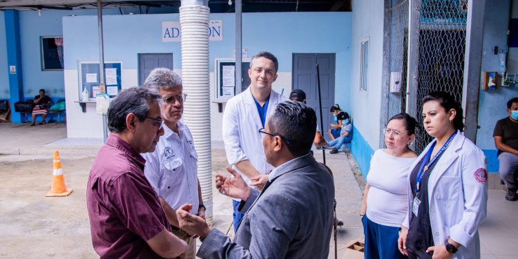 Salud supervisa fortalecimiento del Hospital de San Benito, Petén