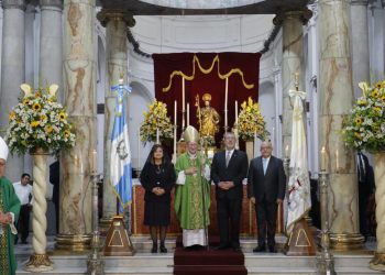 Canciller participa en eucaristía presidida por el secretario de Estado de la Santa Sede