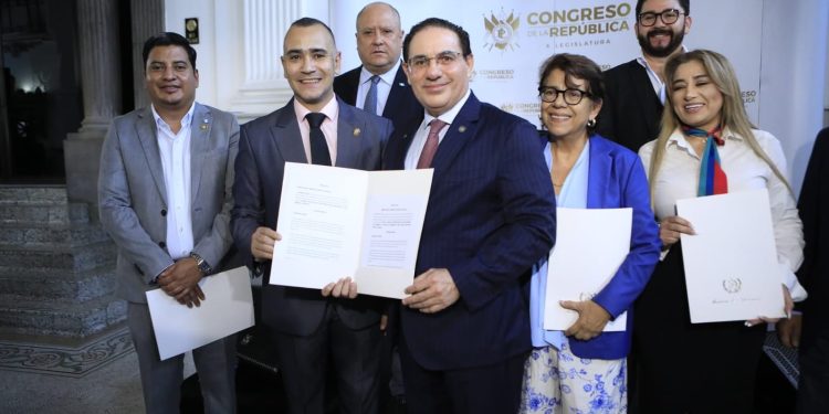 Gobernación impulsa reformas legales para fortalecer la seguridad pública en Guatemala