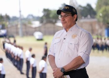 Futuros guardias penitenciarios se preparan para servir a la nación