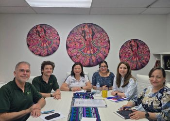 Consulado de Guatemala en Montreal fortalece alianza con organismo de defensa laboral