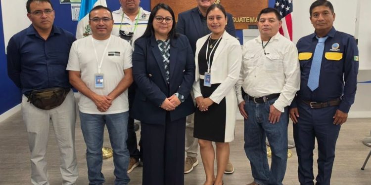 Consulado General de Guatemala en Miami recibe a delegación de funcionarios municipales