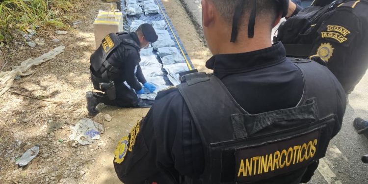 SGAIA captura a hombre con 89 libras de marihuana en Petén