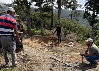 Agricultores optimizan el recurso hídrico para garantizar producción de huertos comunitarios