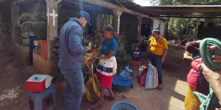 Avicultores rurales de Jalapa capacitados en medidas de bioseguridad y control sanitario