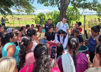 Capacitan a agricultoras de Escuintla acerca del RUA y de emprendimiento