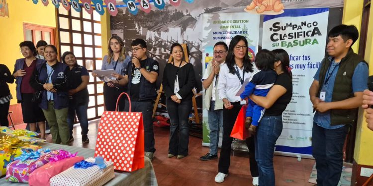 Comunitarias de Sacatepéquez conocen las bondades del Ixbut para la lactancia materna