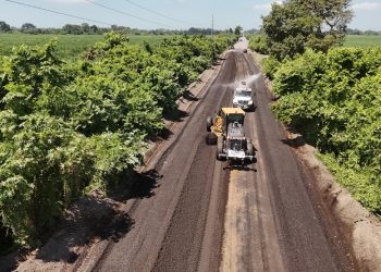 Avanza pavimentación en nueva carretera entre La Democracia y San José, Escuintla