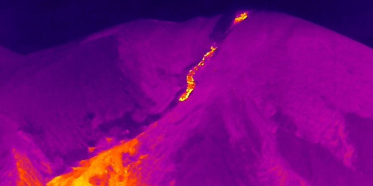 INSIVUMEH evalúa depósitos volcánicos y amenaza de lahares tras reciente erupción del volcán de Fuego