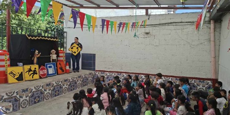Paco y Lulú llegan a Villa Nueva para enseñar educación vial