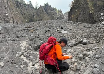 INSIVUMEH realiza evaluación técnica de depósitos piroclásticos en el Volcán de Fuego