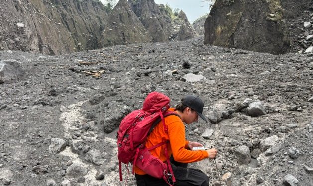 INSIVUMEH realiza evaluación técnica de depósitos piroclásticos en el Volcán de Fuego