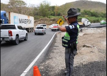 Paso provisional vuelve a conectar: familias y transportistas retoman sus recorridos por el kilómetro 111 CA-9 Norte
