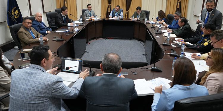 Definen ruta interinstitucional para expulsión de extranjeros privados de libertad