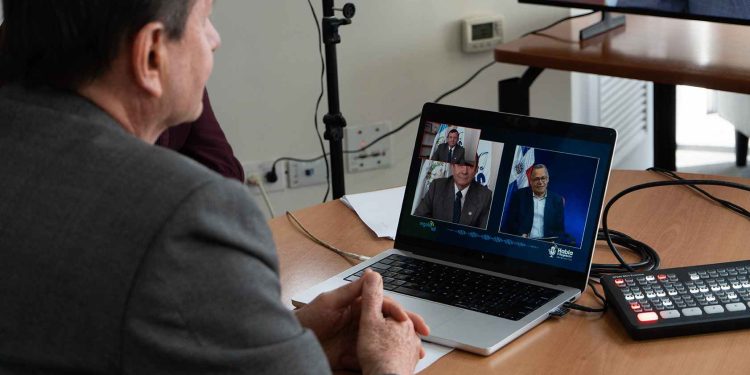SIT aborda retos para cerrar la brecha digital