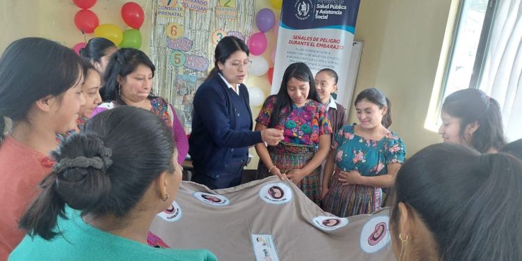 Educación prenatal fortalece el bienestar de madres y bebés en San Martín Sacatepéquez, Quetzaltenango