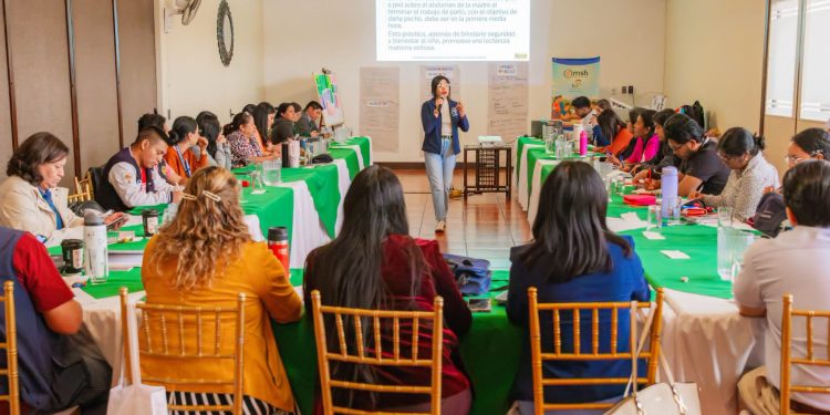 Personal de salud de Quetzaltenango refuerza conocimientos en lactancia materna