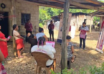 Mujeres de la Libertad, Petén, reciben orientación sobre prevención y atención oportuna del cáncer de mama y de cuello uterino