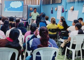Saberes tradicionales y conocimiento científico se unen en taller de herbolaria 