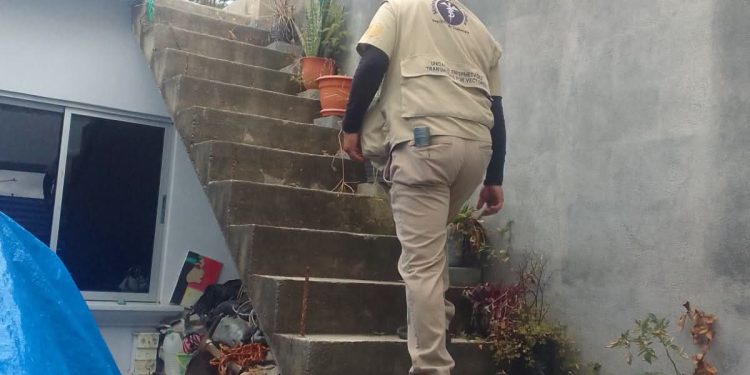 Colocación de larvicida y vigilancia contra el dengue se desarrolla en comunidades de Mixco