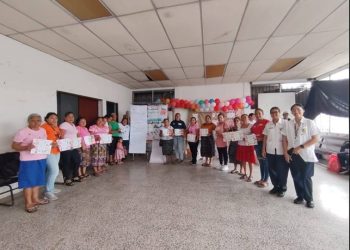 Salubristas y comadronas intercambian conocimientos para fortalecer atención materno-infantil en San Antonio Suchitepéquez
