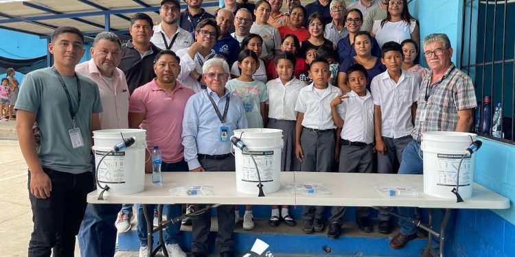 Agua segura para el consumo: destacan acciones para proveer filtros en cuatro municipios de Jutiapa