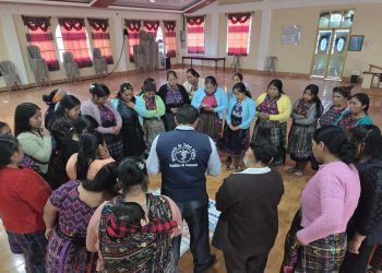 Salud y comunidad religiosa de Quetzaltenango promueven la lactancia materna y alimentación saludable