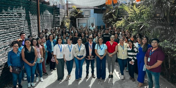 Fortalecen la red de servicios de salud de Jalapa con incorporación de salubristas