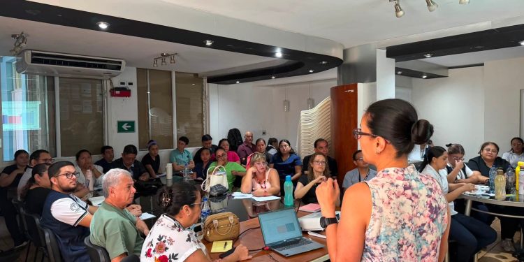 Personal de salud de Santa Rosa amplía conocimientos sobre prevención y atención oportuna de cáncer pediátrico