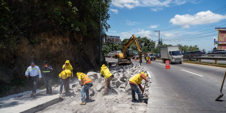 Avanza la reparación de los carriles de ascenso en la Ruta Interamericana