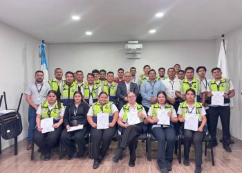 Capacitan a personal de AILA en rayos X para reforzar inspección de equipaje y carga