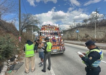 DGT fortalece controles para que el transporte cumpla la ley y viaje seguro