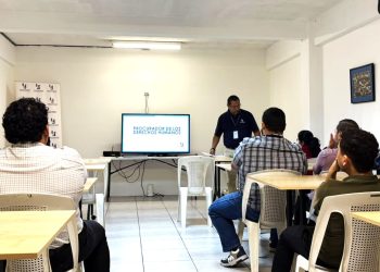 Colaboradores fortalecen la atención con capacitación en derechos de los pueblos indígenas