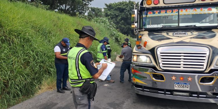 Realizan operativos de control en rutas estratégicas