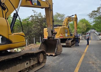 CIV despliega maquinaria y equipos técnicos hacia el puente Güijo para atender la emergencia