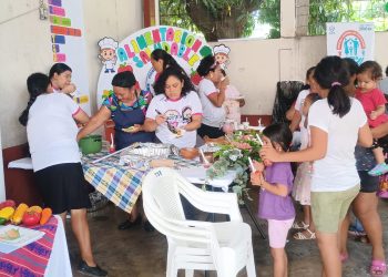 Familias de Masagua fortalecen conocimientos de lactancia materna y alimentación saludable